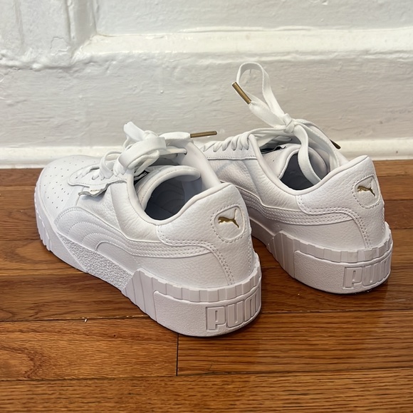 WHITE PUMA WOMEN’S CALI SNEAKERS - Picture 3 of 5